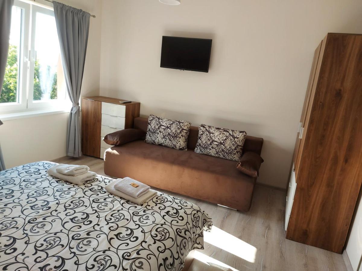 Bubolina House Hotel Sapareva Banya Buitenkant foto